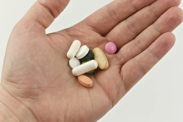 Orvosi Tabletták Férfi Kezében — Stock Fotó