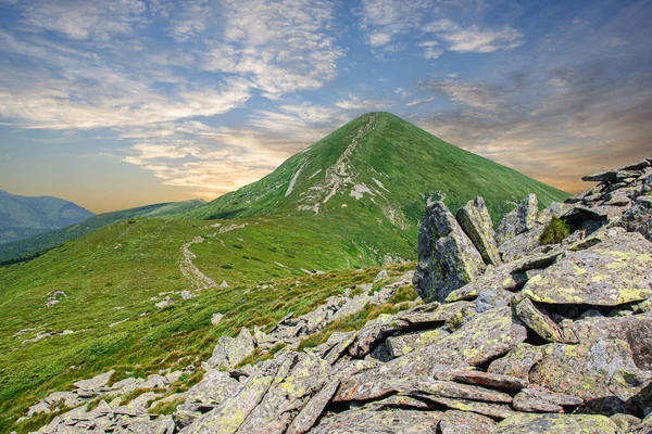 Mount Hoverla Hanging Point Ukrainian Carpathians Sunset — Stock Photo, Image