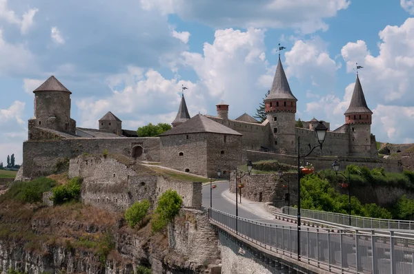 Castillo medieval en Kamenetz-Podolsk, Ucrania — Foto de Stock