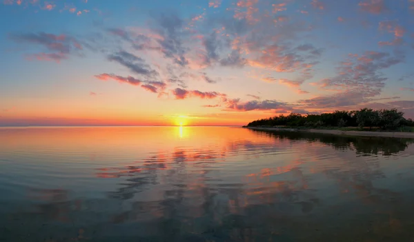 Sunset at the Mediterranean sea — Stock Photo, Image