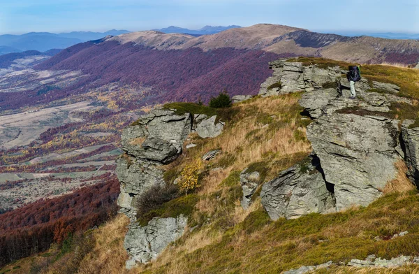 Promenades touristiques en automne paysage de montagne — Photo