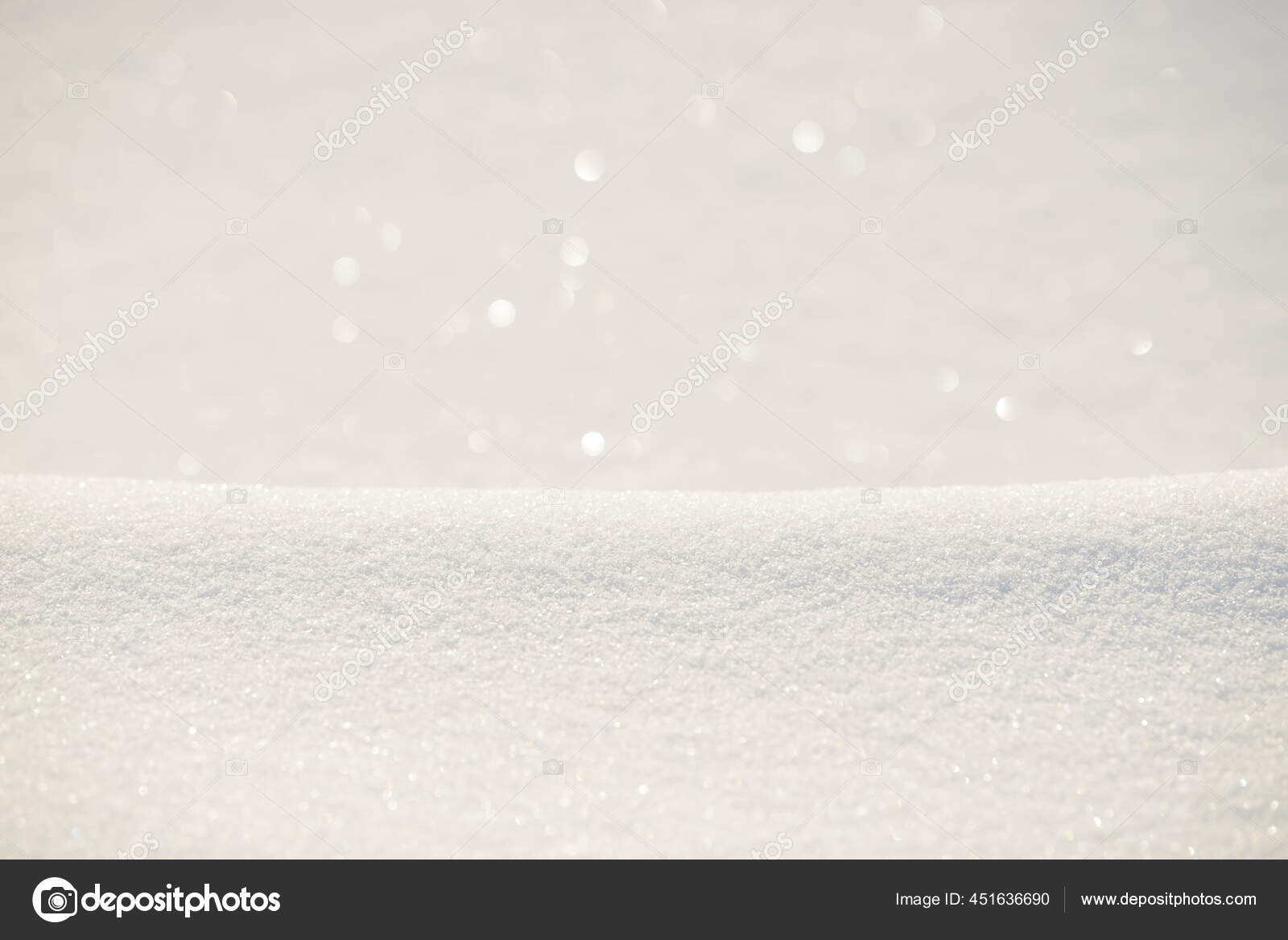 新鲜洁白雪白的背景质感有雪花和雪堆的冬季背景季节性景观细节柔软美丽的bokeh 图库照片 C Cyrustr 新鲜洁白雪白的背景质感有雪花和雪堆的冬季背景季节性景观细节柔软美丽的bokeh 图库照片 C Cyrustr