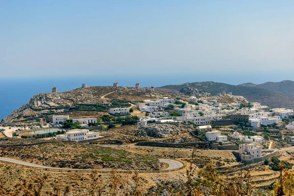 Panorama Pohled Chora Amorgoss Tradičními Větrnými Mlýny Ostrov Amorgos Řecko — Stock fotografie
