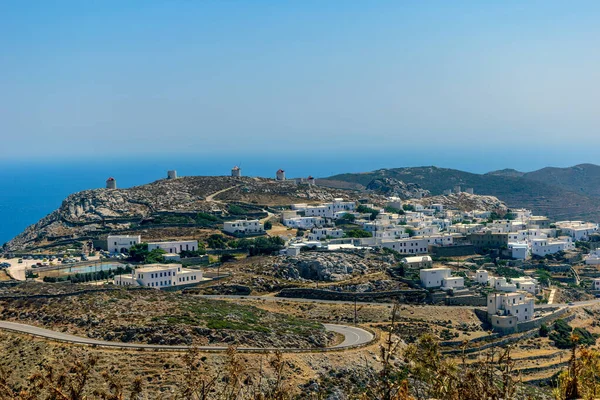 Panorama Pohled Chora Amorgoss Tradičními Větrnými Mlýny Ostrov Amorgos Řecko — Stock fotografie