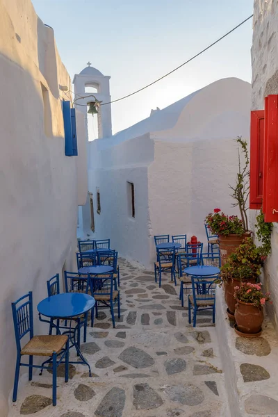 전통적 클로디즘 골목길 그리스의 고스에 — 스톡 사진