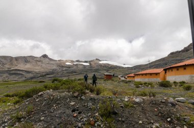 Huaraz, Peru - 16 Şubat 2020: Pastoruri Buzulu Ulusal Parkı 'nın manzarası