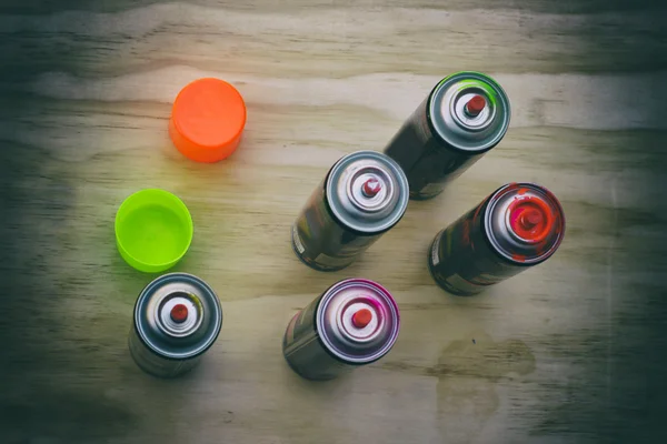 Pulverizar latas de pintura —  Fotos de Stock