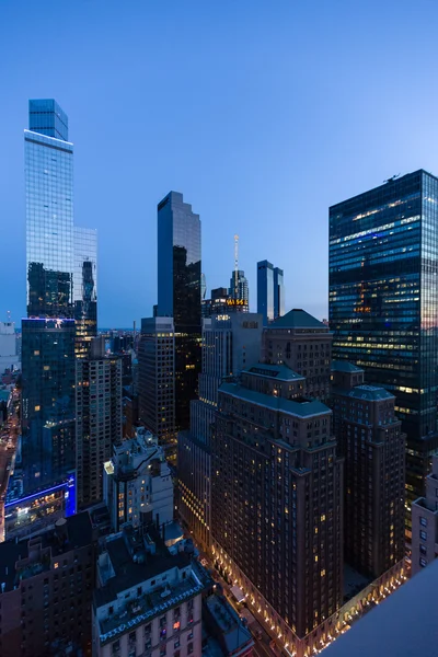 New York skyline de la ville la nuit — Photo