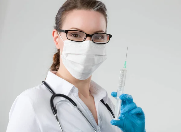 Female Doctor Nurse Wearing Face Mask Gloves Pulled Syringe — Stock Photo, Image