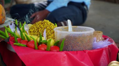 Lezzetli ve yeşil soğuk. 