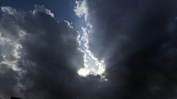 Закат Голубом Небе Голубое Небо Облаками Голубое Небо Облака Летние — стоковое фото