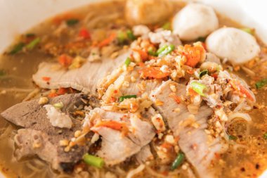 Tay şehriye çorbası, Tom Yum, Tayland gıda