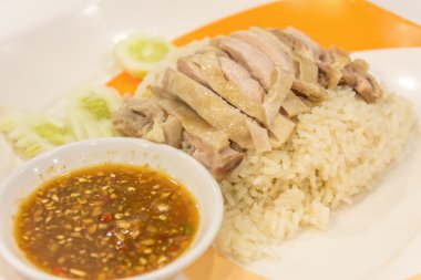 tavuk haşlanmış pirinç