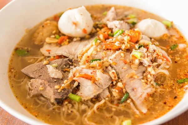 Tay şehriye çorbası, Tom Yum, Tayland gıda