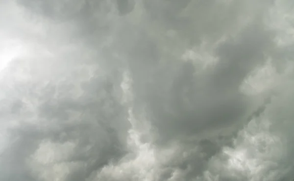 El vasto cielo azul y nubes cielo, sol — Foto de Stock