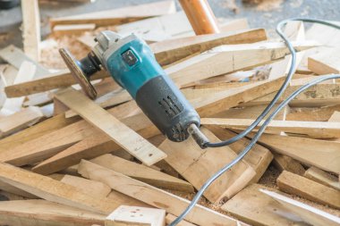 Ahşap yakacak odun çim Bahçe eski ülke