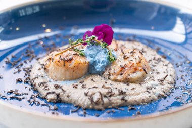 Kurutulmuş deniz tarağı aperatifi