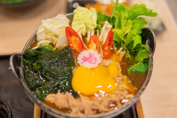 일본의 초밥에 야채를 곁들인 — 스톡 사진