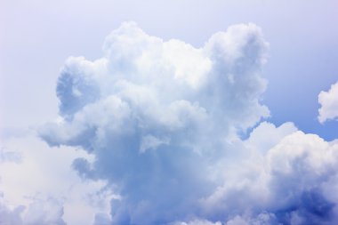 Fondo de cielo-nubes.