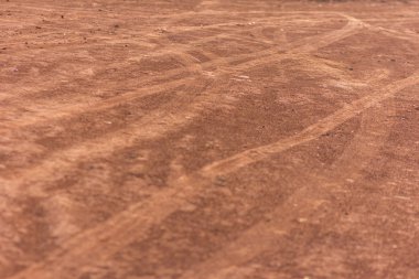 Parça tekerlekli yere. İzini sürmek g Sol tekerlek kamyon