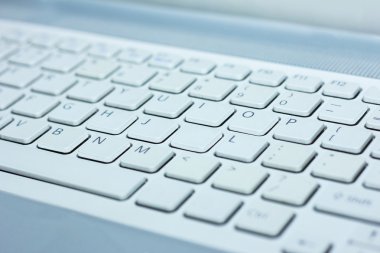 Modern bir bilgisayarın klavyesini kapat