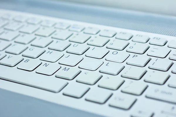 Närbild av tangentbordet på en modern bärbar dator — Stockfoto