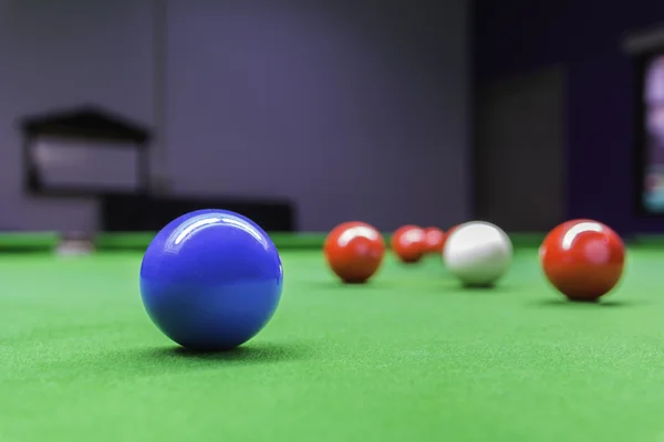 Snooker ball on snooker table — Stock Photo, Image