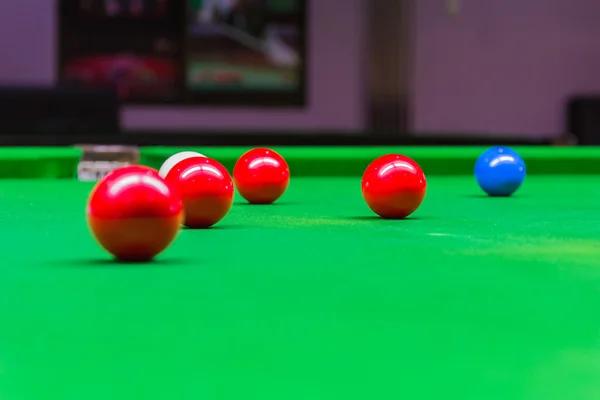 Snooker ball on snooker table — Stock Photo, Image