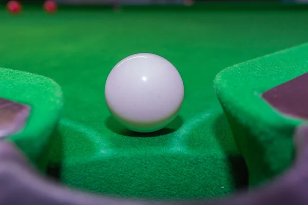 Snooker ball on snooker table — Stock Photo, Image