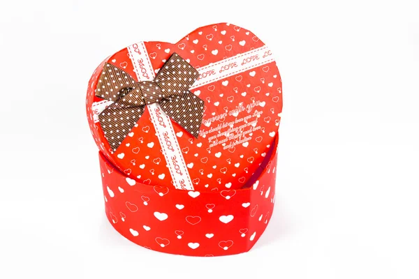 심장 모양 발렌타인 데이 선물 상자, 흰색 절연 — 스톡 사진