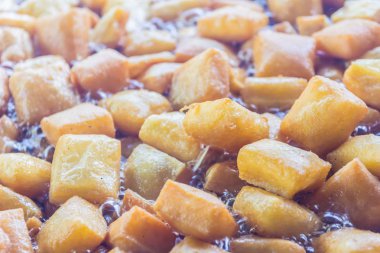 Inle Gölü, Myanmar (Burma üzerinde bir haftalık Pazar öğle yemeği hazırlamak)