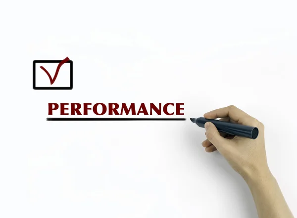 Mano con marcador de escritura Marca de verificación con la palabra Performance — Foto de Stock