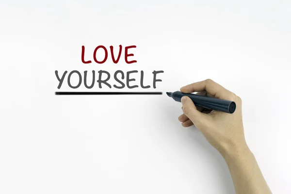 Mano con marcador de escritura: Ama a ti mismo — Foto de Stock