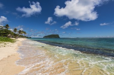 Batı Samoa tropikal plaj