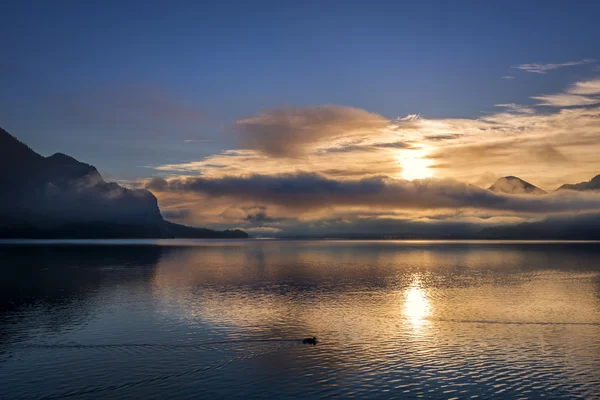 Klidné a pohodové ráno na Wolfgangsee — Stock fotografie