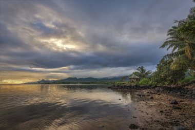 Upolu adayı gündoğumu