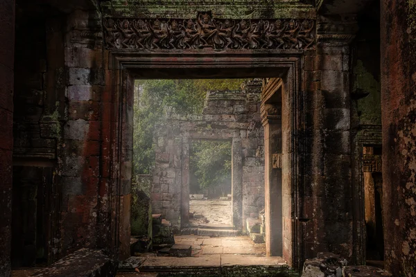 Ancient temple ruins of Pre Khan — Stock Photo, Image