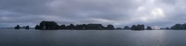 Halong bay, vietnam — Photo