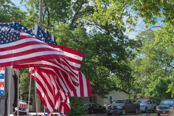 Гордістю Демонструють Американські Прапори Мирному Мітингу Житловій Вулиці Біля Далласа — стокове фото