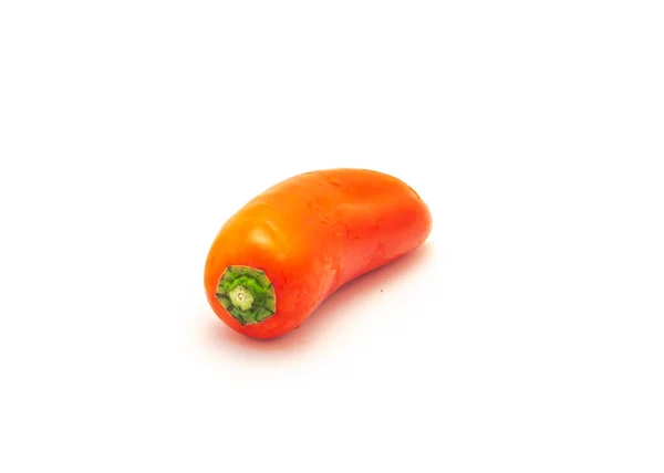 Een Levendige Rode Mini Zoete Peper Isoleren Witte Achtergrond Kleine — Stockfoto