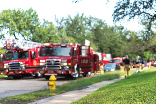Abstrakt Suddig Brandman Rädda Brand Olycka Bostadshus Förorter Dallas Texas — Stockfoto