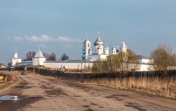 Никитский монастырь весной — стоковое фото