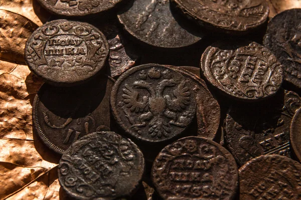 Monedas de cobre en óxidos — Foto de Stock