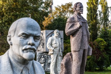 Lenin bir taş