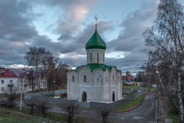 Bílý kámen Transfiguration Cathedral — Stock fotografie