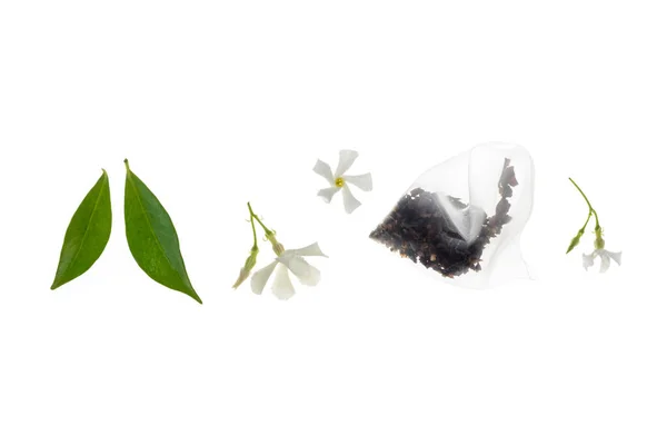 Зелений Чай Ароматом Жасмину Напівпрозорому Чайному Пакеті Квітами Жасмину Ізольовані — стокове фото