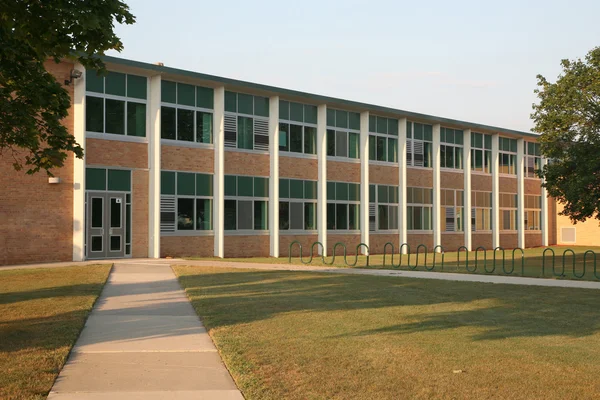Genel okul binası — Stok fotoğraf