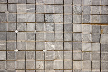 Traverten kare renkli mozaik