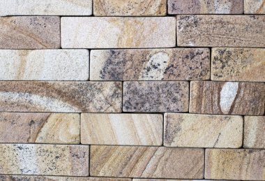 Traverten döşeme, tuğla malzeme rengi inşa