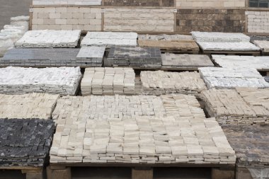 çok renkli mermer Pres Tuğla aralıktaki tepsiler